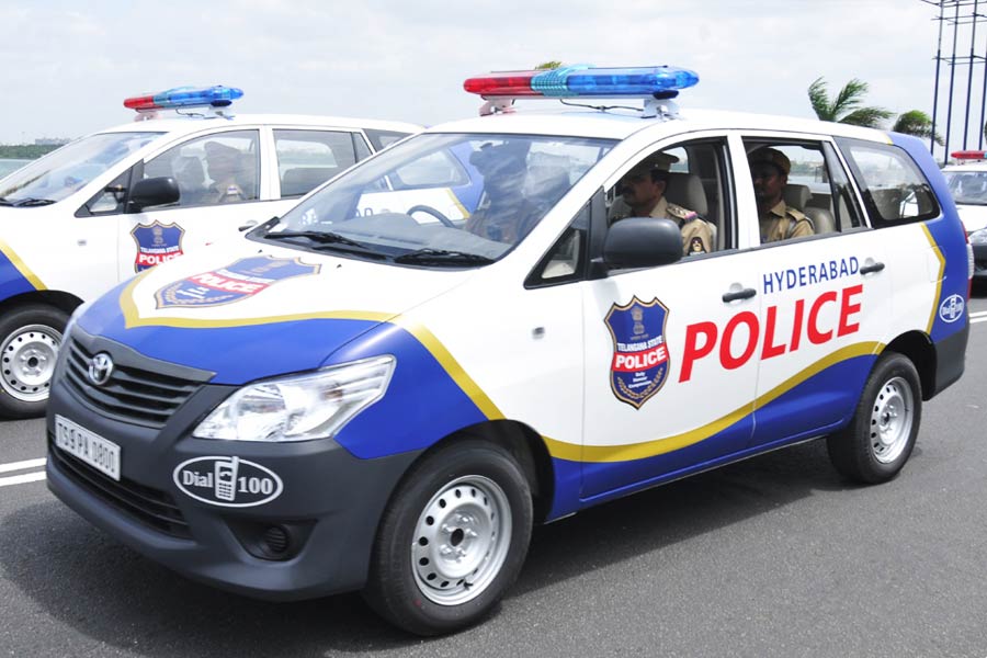 এর পরই তদন্তে নামে হায়দরাবাদ সাইবার ক্রাইম থানার পুলিশ। তদন্তে নেমে তারা জানতে পারে যে, ওই ব্যক্তির টাকা ‘জিন্দাই টেকনোলজিস প্রাইভেট লিমিটেড’ নামে একটি সংস্থার হয়ে একটি ব্যাঙ্কে রাখা হয়েছে টাকা। 