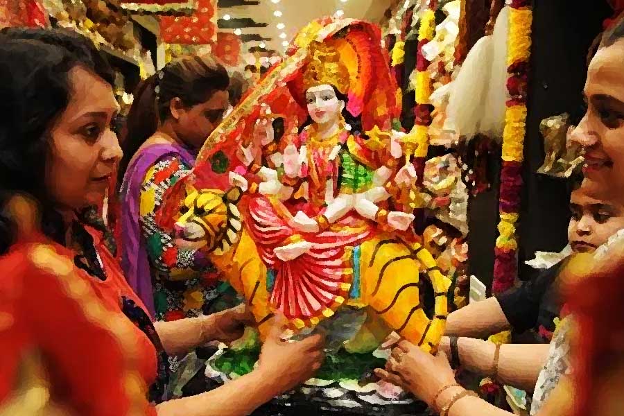 এমনকি, ভক্তদের নৃশংস ভাবে শারীরিক নির্যাতন করা হয়েছে বলেও অভিযোগ উঠেছে তাঁর বিরুদ্ধে।