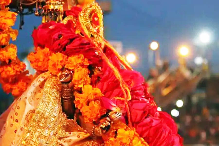 ২০২০ সালের অক্টোবর মাসেই তাঁর বিরুদ্ধে ১০টি অভিযোগ আনা হয়েছিল। 