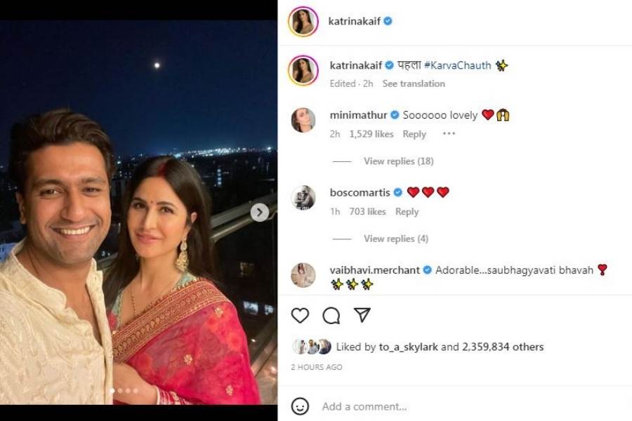 উদযাপনের সেই মুহূর্তগুলিকে নিজের সমাজমাধ্যমে অনুগামীদের সঙ্গে ভাগ করে নিয়েছেন ক্যাটরিনা কইফ।