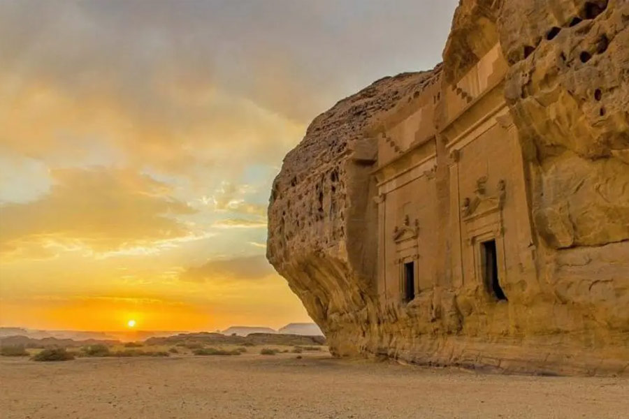 আধুনিক যুগে তায়মার মরূদ্যানটি মদিনা থেকে আল-জওয়াফ যাওয়ার দিকে বাণিজ্যপথে পড়ে। ফলে পর্যটকদের পাশাপাশি ব্যবসায়ীদের কাছেও এটি জনপ্রিয় হয়ে উঠেছে।