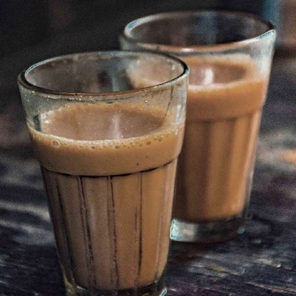 আদতে বিহারের বাসিন্দা বর্তিকা সিংহ হরিয়ানার একটি শিক্ষাপ্রতিষ্ঠানে বি-টেক পড়েন। আর অবসরে বিক্রি করেন চা!