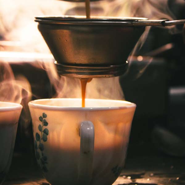 বর্তিকা ওই ভিডিয়োয় জানান, বি-টেক উত্তীর্ণ হয়ে নিজের ব্যবসা শুরু করবেন বলে ভেবেছিলেন। কিন্তু চার বছর অপেক্ষা না করে বি-টেক পড়ার সঙ্গে সঙ্গেই নিজের ব্যবসা দাঁড় করাবেন বলে মনস্থির করেন।