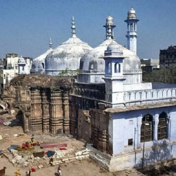 কোনও শিলাখণ্ডের বয়স নির্ধারণে কার্বন ডেটিং পদ্ধতির প্রয়োগ নিয়ে সংশয়ে বিশেষজ্ঞদের একাংশ। তাঁরা জানাচ্ছেন, কার্বন ডেটিংয়ের মাধ্যমে মূলত জীবাশ্ম বা দেহাবশেষের বয়স নির্ধারণ করা হয়। কিন্তু শিলার বয়স নির্ধারণ করা সম্ভব কি?