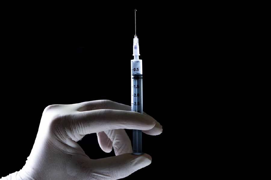 একটি শিশুর ক্ষেত্রে যেমন দেখা গিয়েছে, লুসি দায়িত্বে নেওয়ার পর মাত্র ৯০ মিনিটের মধ্যে তার মৃত্যু হয়েছে। ময়নাতদন্তের রিপোর্টে দেখা গিয়েছে, শিশুটির শরীরে হাওয়া ভর্তি ইঞ্জেকশন প্রয়োগ করে অত্যন্ত যন্ত্রণাদায়ক পদ্ধতিতে তাকে মারা হয়েছে। 