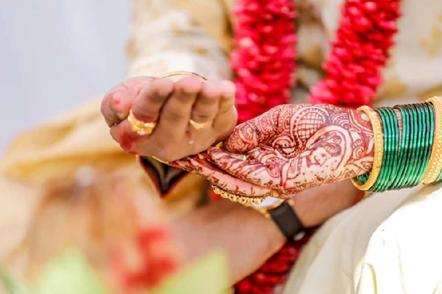 একে অপরের প্রতি কৃতজ্ঞ থাকতে চেষ্টা করুন।