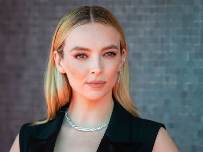 ‘গোল্ডেন রেশিয়ো’ মেনে জোডির চোখ, নাক, ঠোঁট, ভুরু, চোয়াল, চিবুক, মুখের আকৃতি ৯৪.৫২ শতাংশ নিখুঁত। শুধু যেটুকু নম্বর গিয়েছে, তা নায়িকার ভুরুর জন্য। 