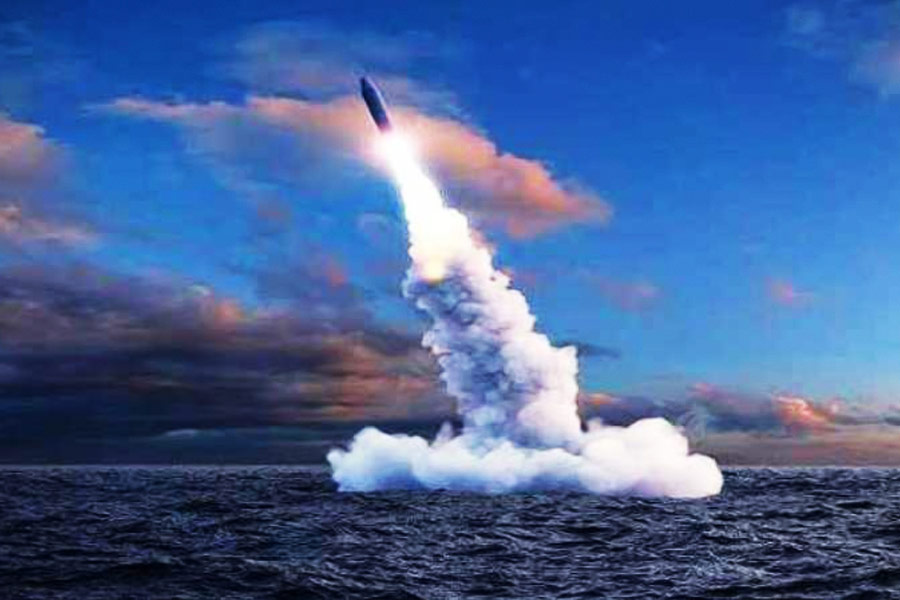 কে-৪ ব্যালিস্টিক ক্ষেপণাস্ত্রের সফল পরীক্ষার ফলে চিন এবং পাকিস্তানের অনেকগুলি বড় শহরই ভারতের নিশানায় চলে এল। পরমাণু চালিত অরিহন্তের অত্যাধুনিক প্রযুক্তির সাহায্যে শত্রুপক্ষের সেনার নজরদারি ফাঁকি দিয়ে তাদের জলসীমায় ঢুকে আঘাত হানতে পারবে নৌসেনা।