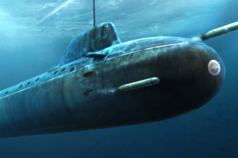 ৩.৫০০ কিলোমিটার পাল্লার কে-৪ ভারতে তৈরি কে সিরিজের সেরা ক্ষেপণাস্ত্রগুলির অন্যতম। ভারতীয় প্রতিরক্ষা গবেষণা এবং উন্নয়ন সংস্থা (‘ডিফেন্স রিসার্চ অ্যান্ড ডেভেলপমেন্ট অর্গানাইজেশন’ বা ডিআরডিও)-র তৈরি এই ক্ষেপণাস্ত্র উৎপাদন করে ‘ভারত ডায়নামিক্স লিমিটেড’।