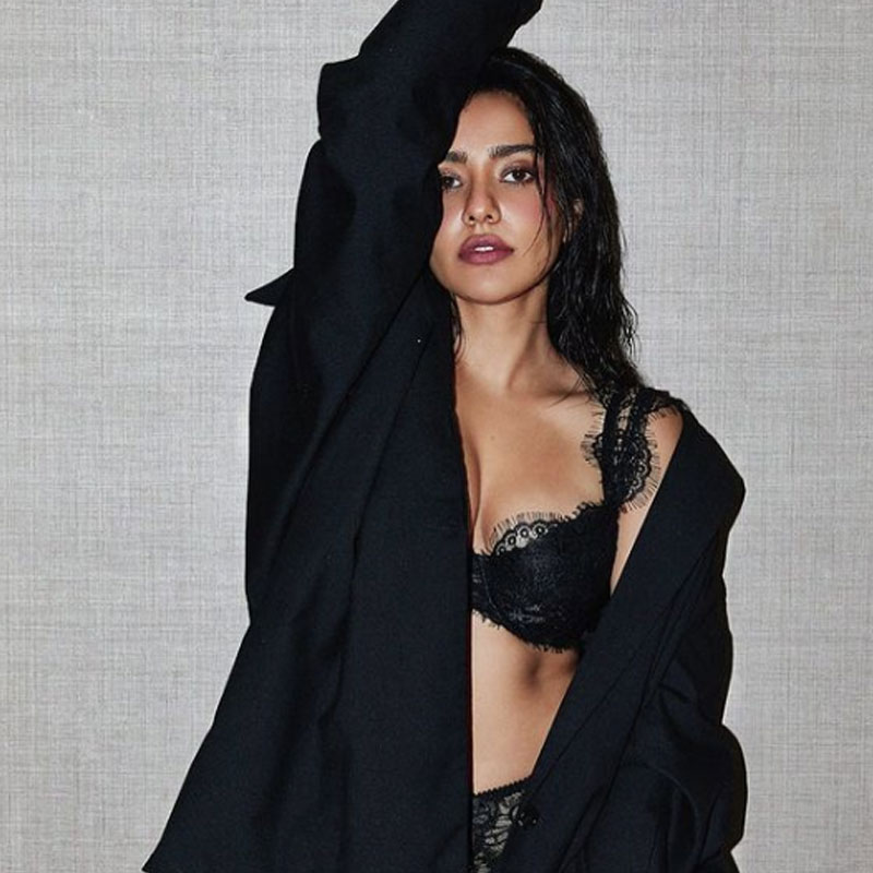 ভারতীয় শাস্ত্রীয় কত্থক নৃত্যশৈলীতে প্রশিক্ষণ নিয়েছেন। এ ছাড়াও, লন্ডনের ‘পাইনঅ্যাপল ডান্স স্টুডিও’ থেকে স্ট্রিট হিপ হপ, সালসা, মেরেঙ্গু, জিভ এবং জ্যাজ শিখেছেন তিনি।