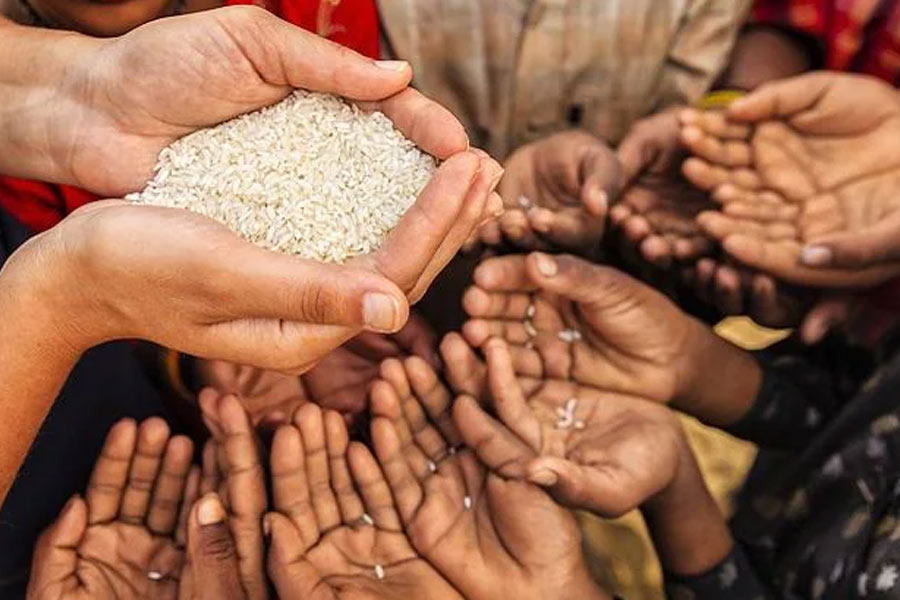 চিন, তুরস্ক, কুয়েত-সহ ১৭টি দেশ রয়েছে এই তালিকার একেবারে উপরে। তাদের সকলেরই ‘স্কোর’ পাঁচের কম। শনিবার এমনই জানিয়েছে বিশ্ব খাদ্য সূচকের তালিকা। এই তালিকা তৈরি হয় মূলত ক্ষুধা এবং অপুষ্টির সামগ্রিক পরিস্থিতির উপর নির্ভর করে।