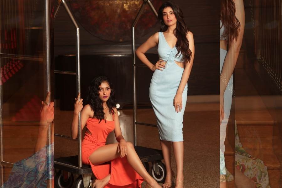 সাহসী সাজে দুই অভিনেত্রীই সমান স্বচ্ছন্দ। তবে চরিত্রের দাবির বিষয়টা গুরুত্বপূর্ণ দু'জনের কাছেই।