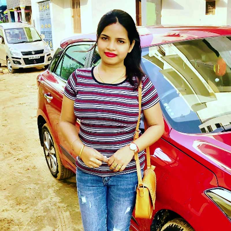 তদন্ত যত এগোচ্ছে, ততই উঠে আসছে একের পর এক চাঞ্চল্যকর তথ্য। যৌনচক্র চালিয়ে প্রভাবশালী ব্যক্তিদের ব্ল্যাকমেল এবং লাখ লাখ টাকা আদায়ের অভিযোগে ইতিমধ্যেই গ্রেফতার হয়েছেন ওড়িশার ‘সিরিয়াল ব্ল্যাকমেলার’ অর্চনা নাগ। তাঁকে নিয়ে তোলপাড় ওড়িশার রাজ্য রাজনীতি। তাঁর সম্পর্কে উঠে আসছে একের পর এক চমকপ্রদ তথ্য।
