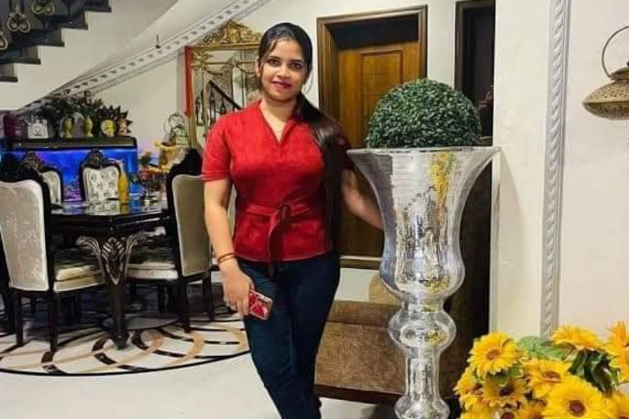 পুলিশ সূত্রে খবর, অর্চনা ওই বিধায়ককে তাঁর গাড়ি পুড়িয়ে ফেলতে বলেছিলেন। অর্চনা মানসিক বিকারগ্রস্ত, এমনটাও বলেছিলেন বিধায়ক। 