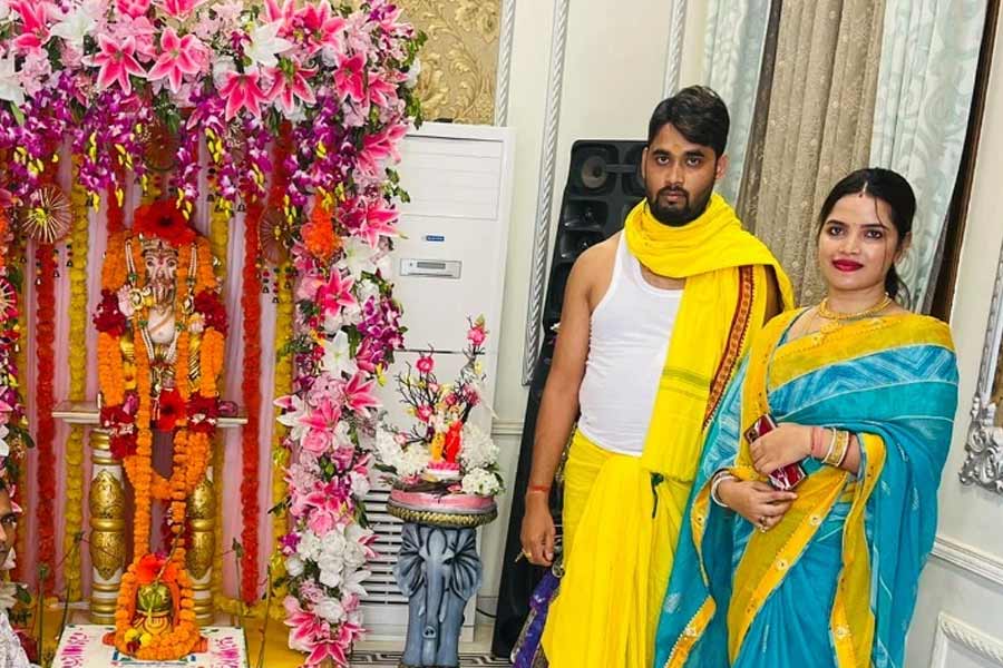 পুলিশের একটি সূত্রের দাবি, ওড়িশার ৫০ জন খ্যাতনামী ব্যক্তিদের একটি তালিকা তৈরি করেছিলেন অর্চনা। তাঁদের মধুচক্রের শিকার বানিয়ে ব্ল্যাকমেল করে টাকা হাতানোর পরিকল্পনা ছিল তাঁর।