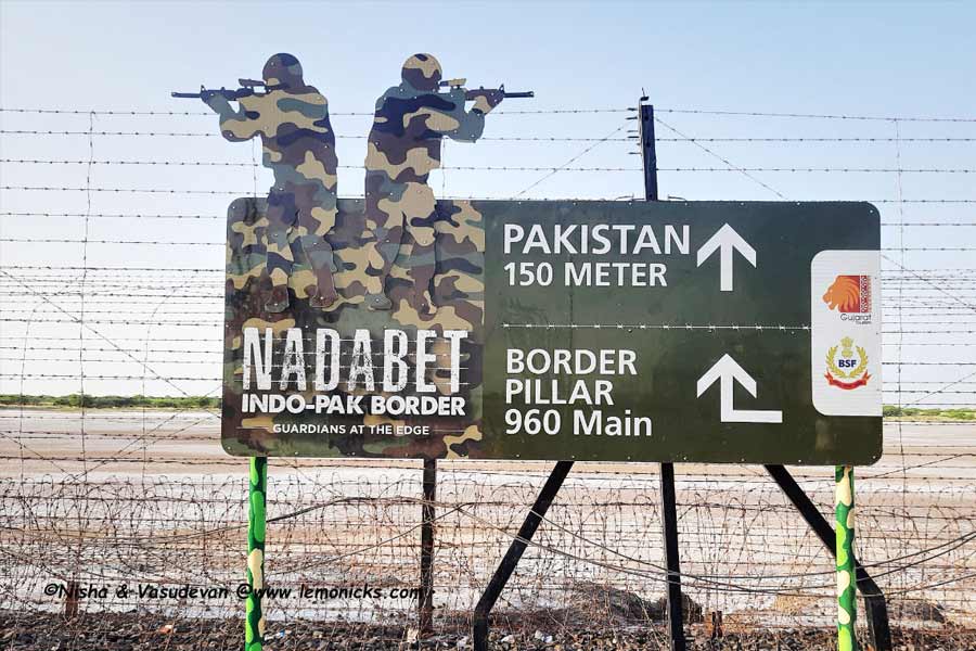  ভারতে আসার প্রসঙ্গে তিনি বলেছেন, ‘‘সংসার চালানোর জন্য কোনও কাজ নেই। ঘরে এত টাকাও নেই যে খাবার কিনব। বন্যায় আমাদের অনেকের বাড়ি ভেসে গিয়েছে। থাকার জন্য কিছু নেই সেখানে।’’