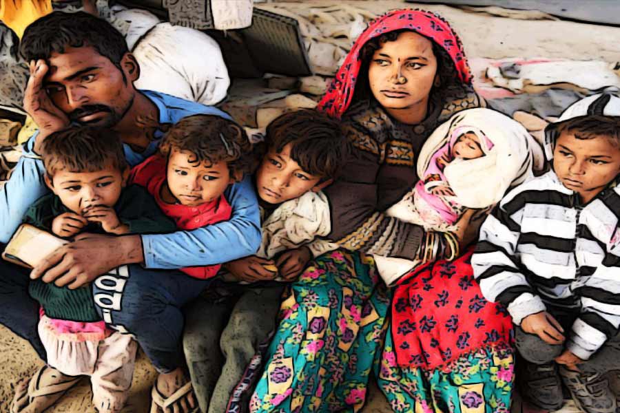 সংবাদসংস্থা সূত্রে খবর, সম্প্রতি রাজস্থানে আসা প্রায় ৮০০ জন পাকিস্তানি হিন্দুকে কিন্তু ফিরে যেতে হয়েছে। ফলে এই ১০০ জনের কী হবে, তা নিয়ে প্রশ্ন থাকছেই।