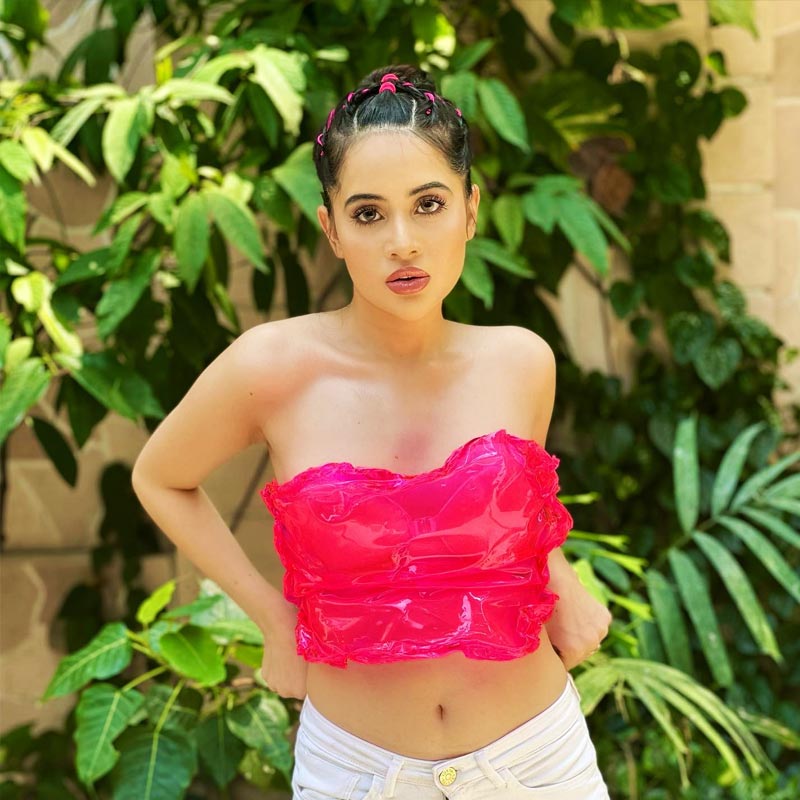 সাংবাদিকতা নিয়ে পড়াশোনা করলেও তাঁর ঝোঁক ছিল ফ্যাশন ডিজাইনিংয়ের প্রতি। আর সে কারণেই দিল্লিতে এক ফ্যাশন ডিজাইনারের সহকারী হিসাবে কাজ শুরু করেছিলেন। পরে একাধিক ফ্যাশন শোয়ে র‌্যাম্পে দ্যুতি ছড়িয়েছেন উরফি। 