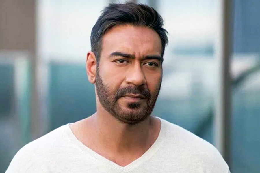 অজয় দেবগন অভিনীতও মোট পাঁচটি ছবি চলতি বছরে প্রেক্ষাগৃহে মুক্তি পেয়েছে।