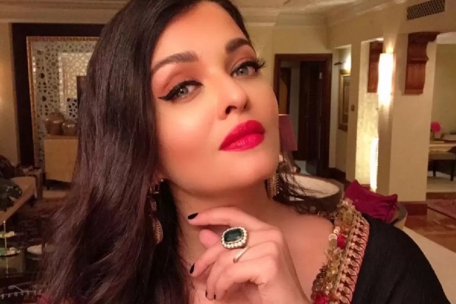 মায়াবী ঐশ্বর্যা।