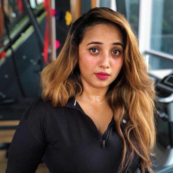 রানি জানিয়েছেন, তাঁর নাম বদলের সিদ্ধান্তে ক্ষুব্ধ হয়েছিল পরিবার কিন্তু যেহেতু প্রথম ছবিটি হিট করেছিল, রানির মনে হয়েছিল, ওই নামটি তাঁর জন্য সৌভাগ্যপ্রদ। শেষপর্যন্ত নামটি তাই তিনি বদলাননি।