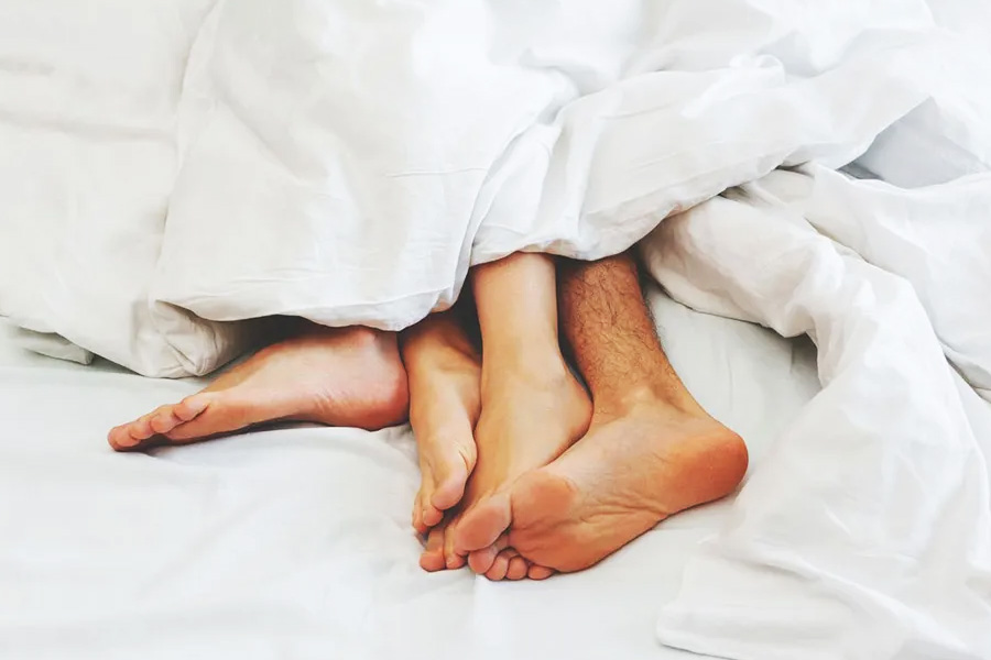 এই ঘটনায় সিবিআই তদন্তের দাবি জানিয়েছিলেন অভিযোগকারী। কিন্তু সে সময় শীর্ষ আদালতের বিচারপতি টিএস ঠাকুর, বিচারপতি আর ভানুমতি ও বিচারপতি ইউইউ ললিতের বেঞ্চ সেই আবেদন খারিজ করে তদন্তভার রাজ্য পুলিশের হাতেই রেখেছিল। 