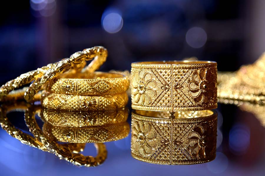 ধনতেরসের দিন এ বার ‘ত্রিপুষ্কর যোগ’ শুরু হবে ২৯ অক্টোবর, সকাল ৬টা ৩১ মিনিটে। যোগ থাকবে ১০টা ৩১ মিনিট পর্যন্ত। 