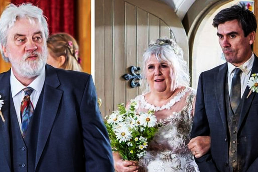 লিডসের অদূরে সেন্ট মেরি’জ় গির্জার কবরখানায় ওই কাল্পনিক চরিত্রদের কবরের উপর অবশ্য সত্যিকারের স্মৃতিসৌধ রাখা হয়েছে। সিরিজ়ের একটি পর্বে দেখা গিয়েছে, সম্প্রতি ওই গির্জায় বিয়ে করেছে মার্লন ডিঙ্গল এবং রোনা গসকার্ক।