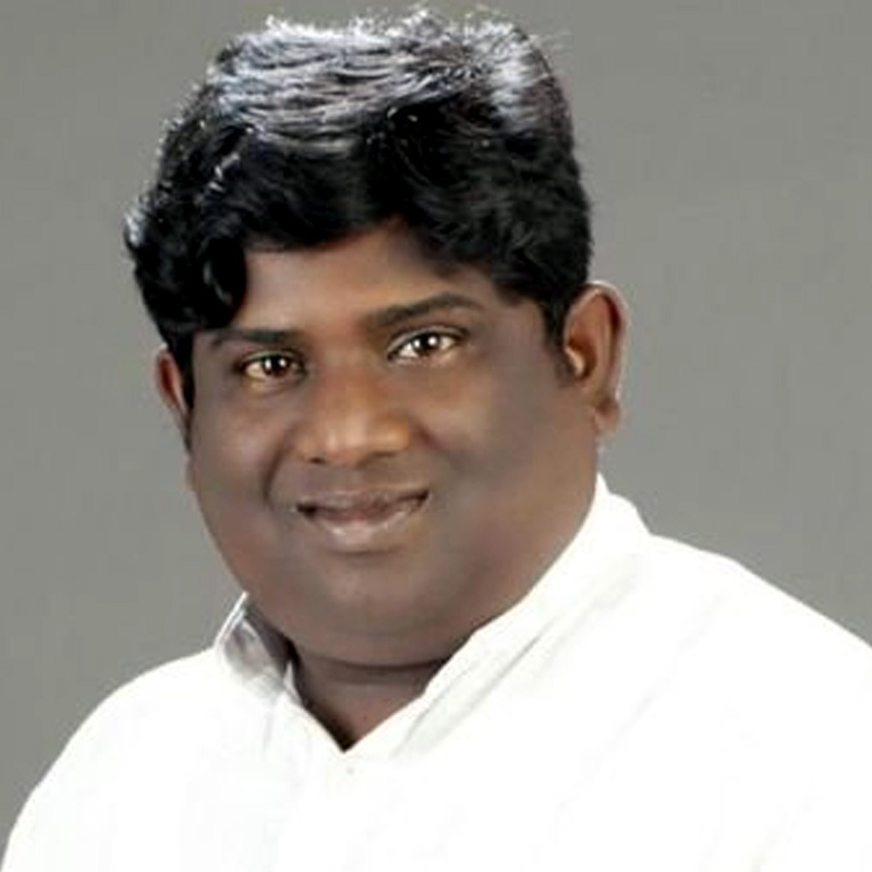 অর্চনার জীবন নিয়ে সিনেমা তৈরির বিষয়ে আগ্রহ প্রকাশ করেছেন ওড়িশার প্রযোজক শ্রীধর মার্থা। দরিদ্র পরিবার থেকে উঠে এসে কী ভাবে রাজ্যের অভিজাত মহলে নিজের জাল বিস্তার করলেন অর্চনা, তা-ই হবে ছবির বিষয়বস্তু।