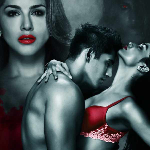 ‘এমএমএস কেলেঙ্কারি’ নিয়ে সিনেমাও তৈরি হয়েছে বলিউডে। যার মধ্যে অন্যতম ‘দেব ডি’, ‘লভ সেক্স অউর ধোঁকা’, ‘রাগিণী এমএমএস’।