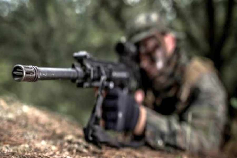 প্রথমে এই রাইফেলের নাম দেওয়া হয়েছিল একে-১০৩এম। ২০১৯ সালে নাম বদলে রাখা হয় একে-২০৩ ।