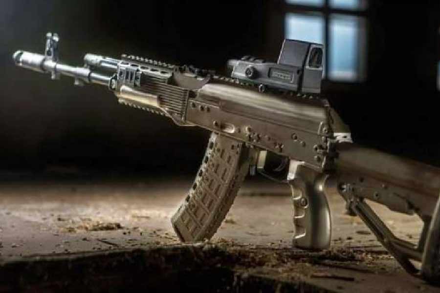 রোসোবোরোন এক্সপোর্ট রাশিয়ার সঙ্গে অন্যান্য দেশের গুরুত্বপূর্ণ সামরিক প্রকল্পের তত্ত্বাবধানের দায়িত্বে রয়েছে।