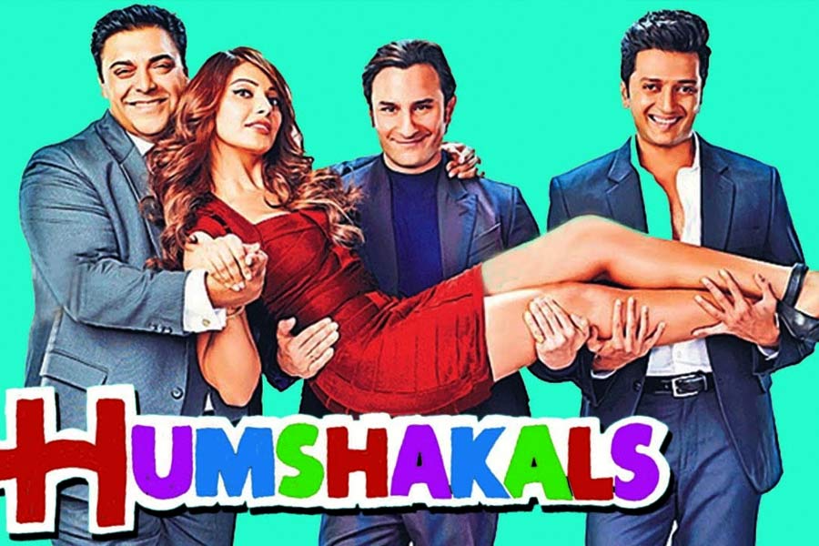 ২০১৪ সালে সাজিদ খানের পরিচালনায় প্রেক্ষাগৃহে মুক্তি পায় ‘হমশকলস’ ছবিটি। সইফ আলি খান, রীতেশ দেশমুখ, রাম কপূরের মতো তারকারা ছাড়াও এই ছবিতে অভিনয় করেছিলেন এষা গুপ্ত।