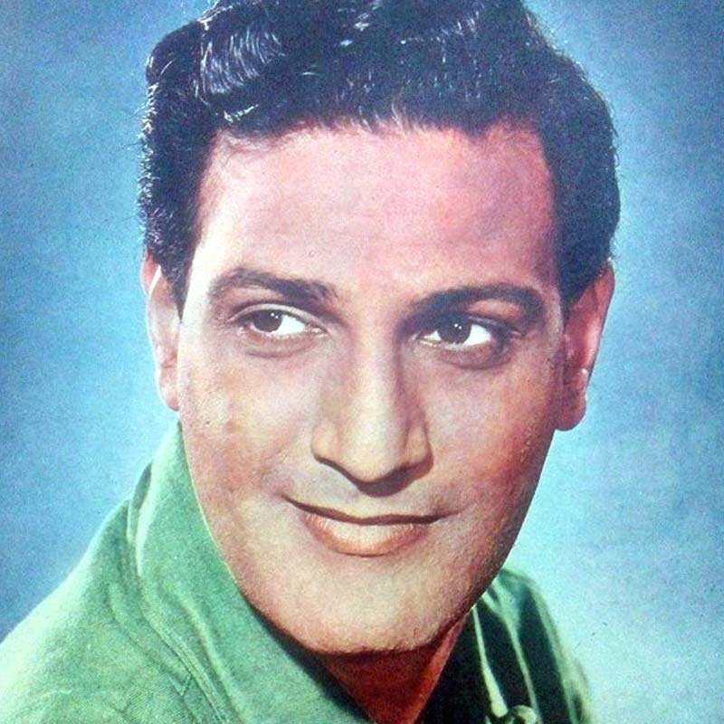 কিন্তু এই বাংলোর মালিকানা তখন ‘রামায়ণ’ নির্মাতা রামানন্দ সাগরের ছেলে মোতিসাগরের কাছে। শোনা যায়, বিজয়েতার কাছে সব শোনার পরেও টাকা ফেরত দেননি তিনি। পরে টাকা ধার নিয়ে চিকিৎসা করানোর পরেও আদেশকে বাঁচাতে পারেননি বিজয়েতা। স্বামীকে হারানোর শোকে কাতর হয়ে পড়েছিলেন তিনি।