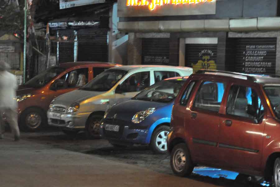 মনে করা হচ্ছে, শহরে গাড়ির সংখ্যা কমলে রাস্তা আরও গতিশীল হবে। শহর-শহরতলির যানজট এবং ঘিঞ্জি পরিবেশ অনেকটা কাটানো যাবে। এর ফলে বাড়বে কলকাতার ঘণ্টাপিছু গড় গতিবেগও।