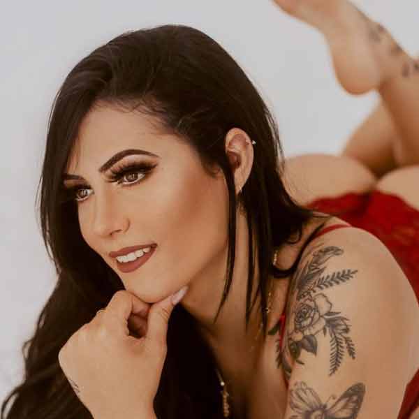  নুবিয়ার বাড়ি ব্রাজিলের আরাকাজুর সান্তা মারিয়ায়। পুলিশ জানিয়েছে, মৃত্যুর আগে নুবিয়াকে শেষ বার দেখা গিয়েছিল একটি সেলুনে। তিনি প্রায়ই রূপচর্চা করাতে ওই সেলুনে যেতেন বলেও পুলিশ জানিয়েছে।