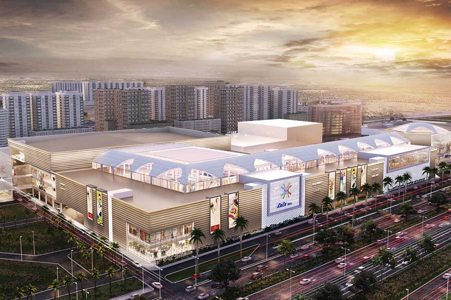 বড়দের জন্যও থাকতে চলেছে নানা আকর্ষণ। শপিংয়ের বাইরে পরিবারের সঙ্গে বা একা ভাল সময় কাটানোর যাবতীয় রসদ থাকতে চলেছে এই মলে— জানিয়েছে বহুজাতিক সংস্থাটি। তবে সেই সব সুবিধা কী কী এখনই তার বিশদ জানায়নি তারা। শুধু বলেছে, গুজরাতকে দেশের সেরা শপিং গন্তব্য হিসাবে গড়ে তুলতে চলেছে তারা।