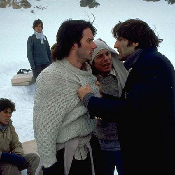 শুধুমাত্র বেঁচে থাকার তাড়নায় সমাজের সমস্ত রীতি-নীতি-সংস্কারের বেড়া টপকে গিয়েছিলেন ওই ১৬ জন।