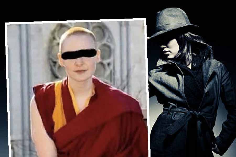 ২০২০ সালে পূর্ব লাদাখে সীমান্ত বিবাদের পর থেকেই ভারত-চিন সম্পর্ক তলানিতে ঠেকেছে। সীমান্ত বিবাদের আঁচ থিতু হলেও দু’দেশের সম্পর্কের শৈত্য এখনও কাটেনি। এই আবহে দিল্লি থেকে এক চিনা মহিলাকে গ্রেফতার করা হল। সন্দেহ, ওই মহিলা নাকি গুপ্তচরবৃত্তি করতেন!