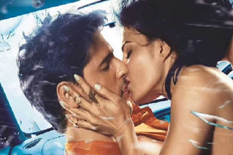 খারিজ করার কারণ কী হতে পারে? ধর্মীয় কারণ বা শারীরিক অসুস্থতার কারণ দেখিয়ে এই ধরনের দৃশ্যে অভিনয় করবেন না বলে জানাতে পারেন অভিনেতারা। 