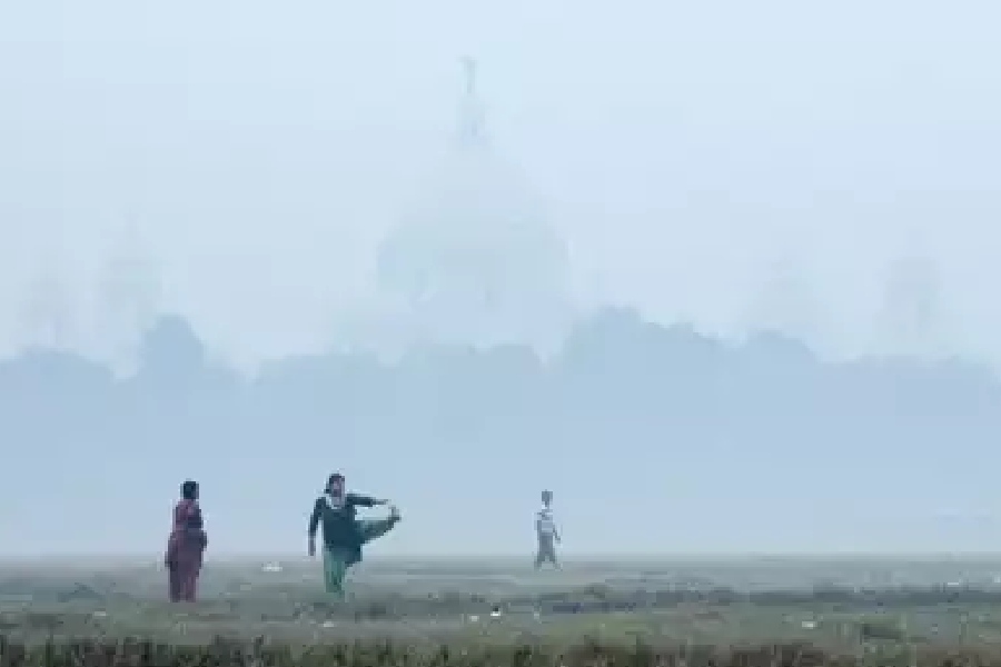 প্রাতঃভ্রমণের অভ্যাস থাকলে এই ক’টা দিন তা বন্ধ রাখুন।