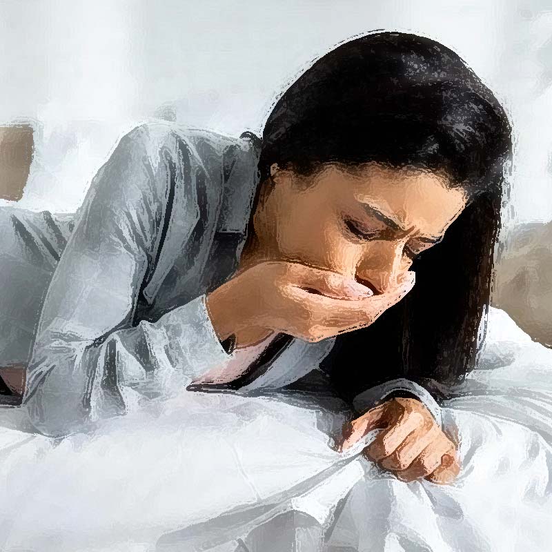 দুর্ঘটনার কবলে পড়ে মাথাতেও চোট পেয়েছিলেন মিয়া। এর পরের কয়েক মাস তিনি প্রায় প্রতিনিয়ত মাথাব্যথা এবং বমির সমস্যায় ভুগতেন। শুরু করেছিলেন প্রলাপ বকতেও। চিকিৎসকরা জানিয়ে দেন, এ রকম চলতে থাকলে পাগলও হয়ে যেতে পারেন মিয়া।