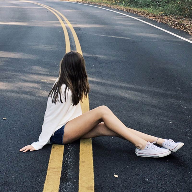 মিয়া এর পর চৌকাঠের বাইরে বেরনোরও সাহস দেখান। চিকিৎসকদের পরামর্শ মেনে কুকুরকে নিয়েও হাটতে শুরু করেন। কিন্তু একটু হেটেই তিনি ক্লান্ত হয়ে পড়তেন।