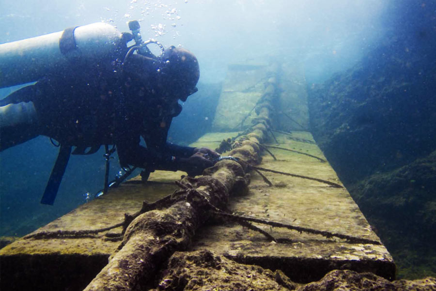 ‘আকাদেমিকে’র যাত্রাপথ বদলের উদ্দেশ্য কি বিশ্বের ইন্টারনেট ব্যবস্থাকেই ধ্বংস করে দেওয়া? রাশিয়ার বিরুদ্ধে এমন অভিযোগ ওঠার কারণও রয়েছে বলে দাবি সংবাদমাধ্যমের।