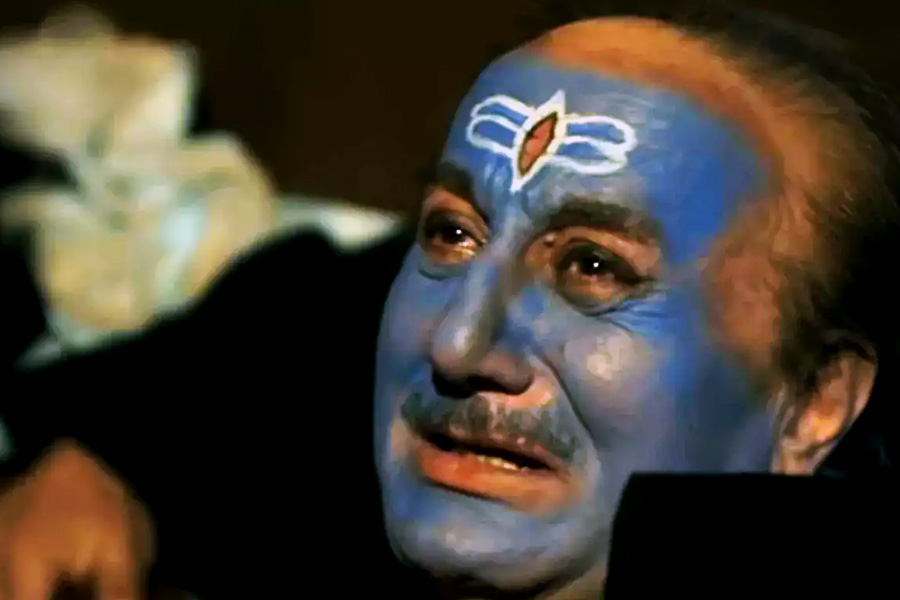 সম্প্রতি একটি তেলুগু ছবি ‘কার্তিকেয়া’র দ্বিতীয় পর্বে অভিনয় করেছিলেন অনুপম। চলতি বছরে মুক্তি পাওয়া ‘দ্য কাশ্মীর ফাইলস’ ছবিতেও অভিনয় করতে দেখা গিয়েছে তাঁকে।