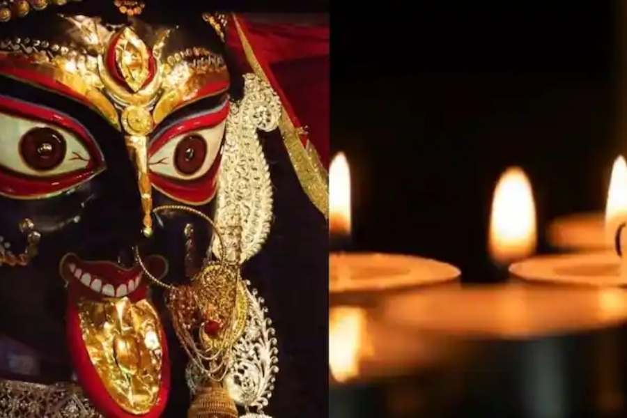 মানসিক কলহ, অবসাদ ও বিভিন্ন সমস্যায় ঘিরে থাকলে নিয়ম করে প্রতি শুক্রবার দেবীর পুজো করুন। এবং অজ্ঞানত অবস্থায় করা পাপকার্যের জন্য ক্ষমাপ্রার্থনা করুন।