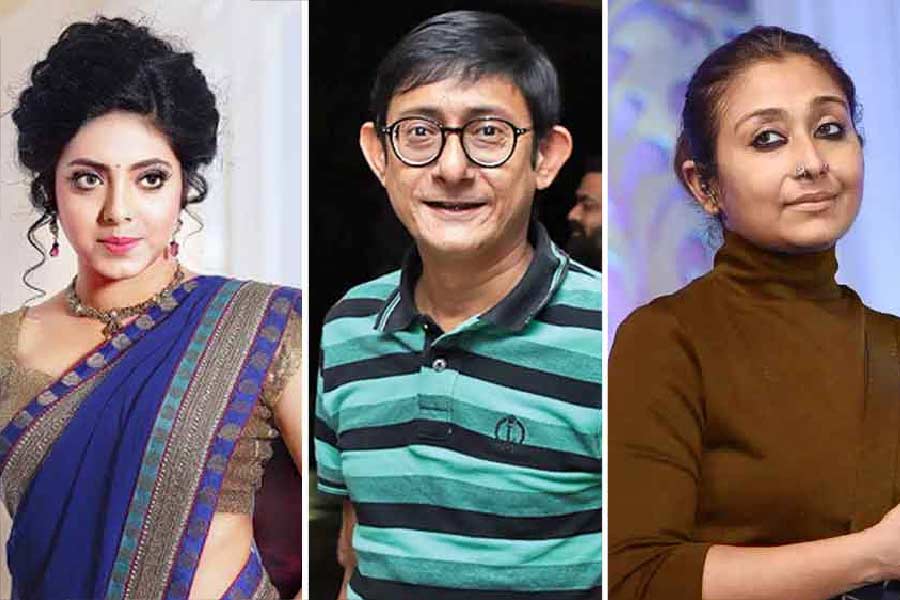 কাঞ্চনের বাড়ির প্রথম  কালীপুজো, তত্ত্বাবধানে শ্রীময়ী, পিঙ্কি নন