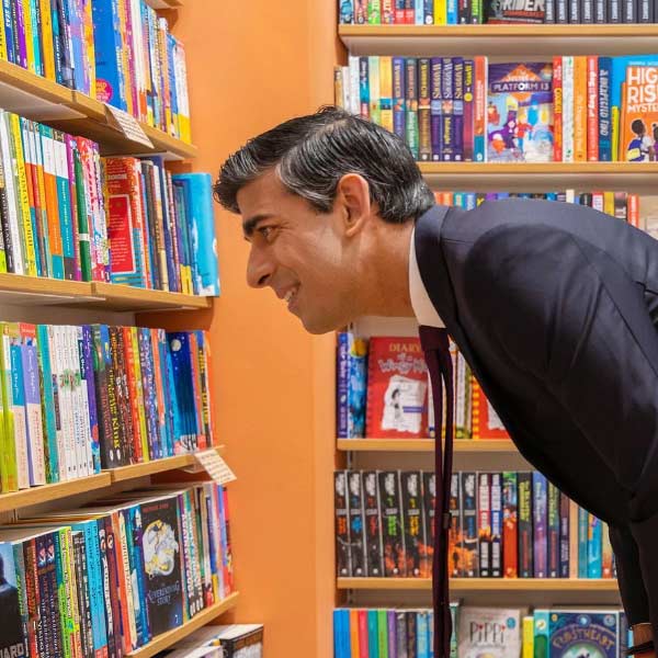  ২০১৪ সালে রাজনীতিতে পা রাখেন ঋষি। সে বছর রিচমন্ড থেকে কনজ়ারভেটিভ পার্টির হয়ে ব্রিটিশ পার্লামেন্টের সদস্য নির্বাচিত হন। 