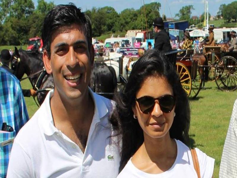 ২০০৯ সালে বেঙ্গালুরুতে অক্ষতার সঙ্গে গাঁটছড়া বাঁধেন ঋষি। 