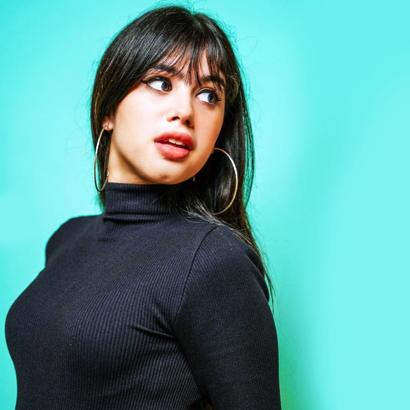 ইনস্টাগ্রাম অ্যাকাউন্টের তথ্য অনুযায়ী রিভার মা এই অ্যাকাউন্ট পরিচালনা করেন।